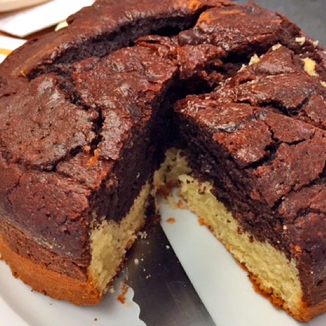 Weiße-und-dunkle-Schokolade-Kuchen