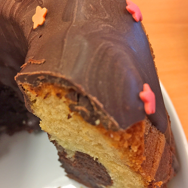 Marzipan-Schokosternkuchen